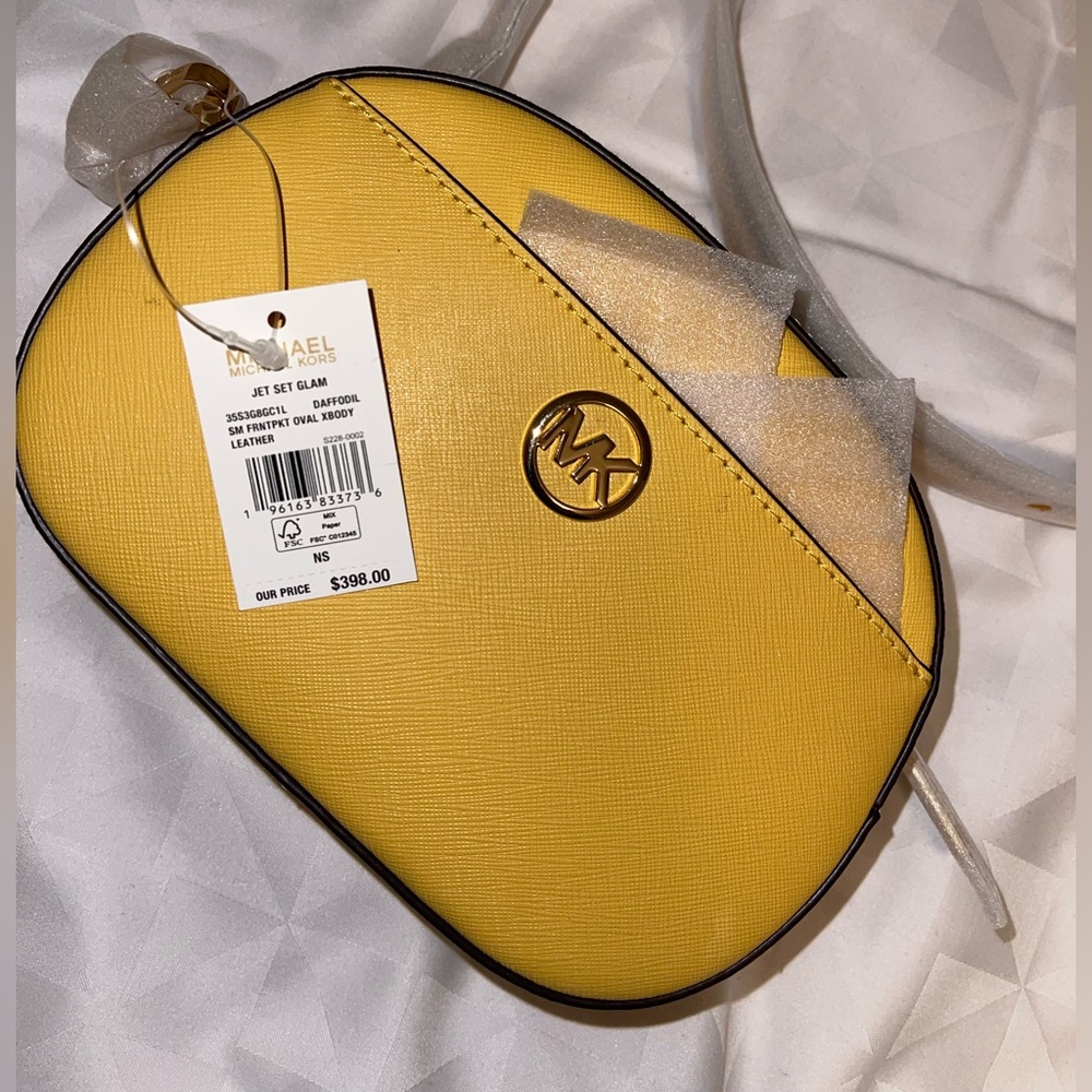 Michael Kors jet set glam bag